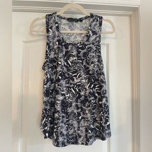 Athleta navy and while tank. Size medium. Good condition.